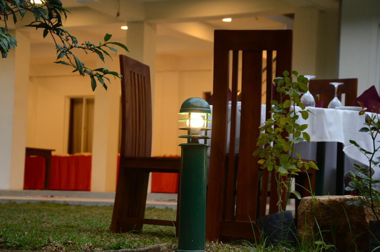 Jasmine Garden Resort 캔디 외부 사진